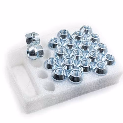 Aluminum /Titanium Wheel Lug Nuts Red Color Nut